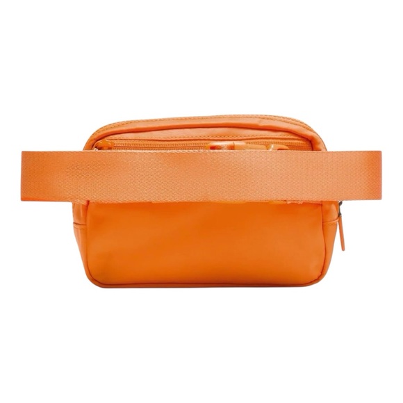 Lululemon Everywhere Belt Bag 1L Campus Tiger NWT Sold Out - Picture 2 of 9